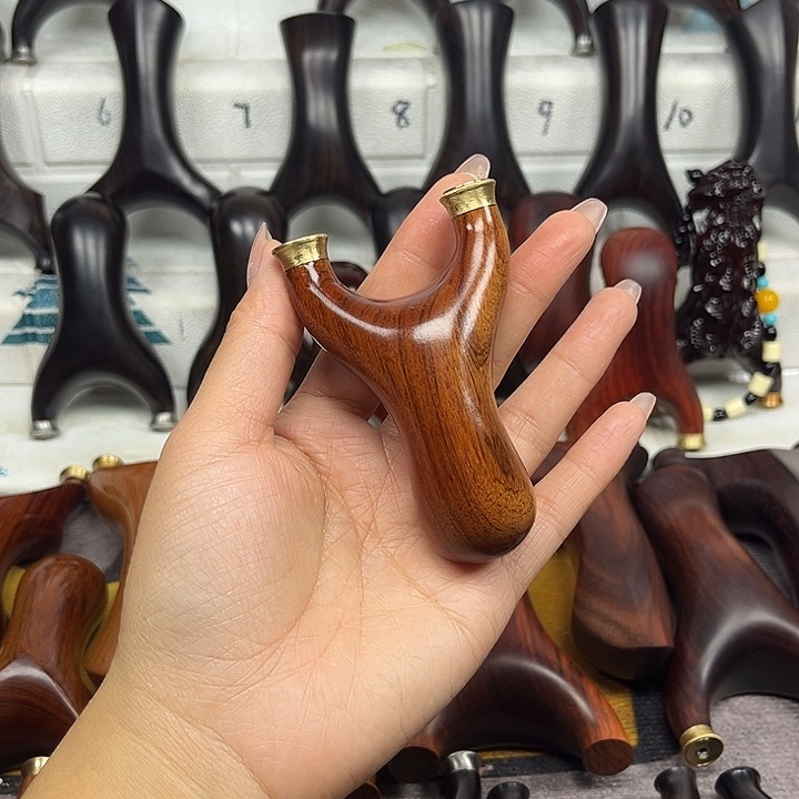 木沙铁快压小胖。。。