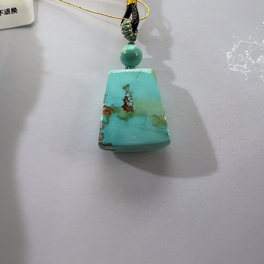 绿松石未镶嵌挂件