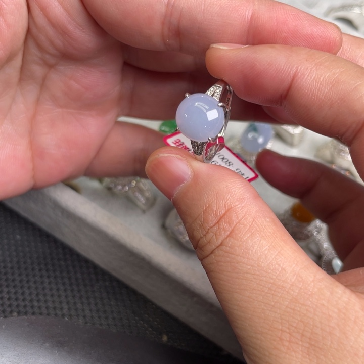 翡翠戒指未镶嵌缅甸天然翡翠戒指