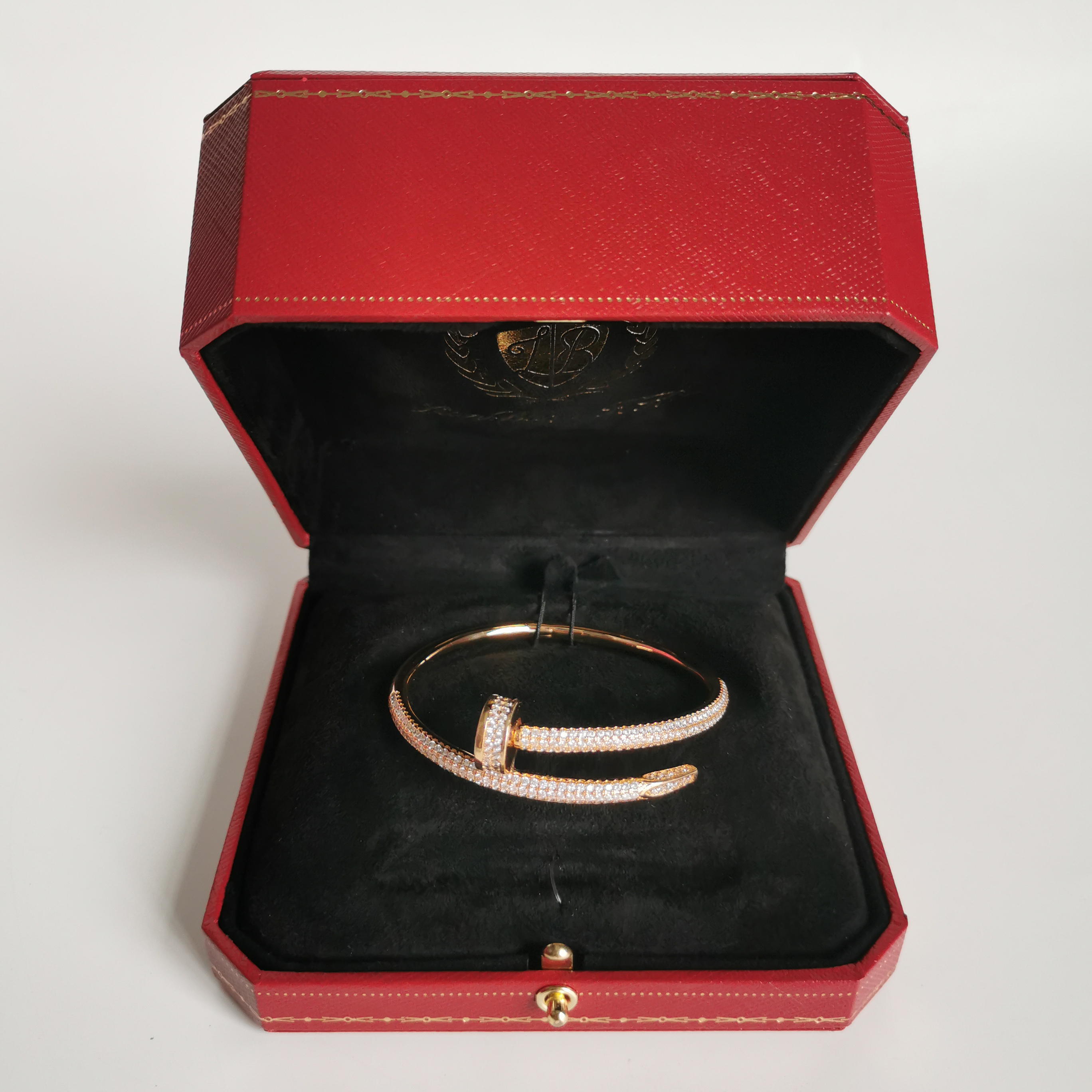 888手镯--时尚优雅设计手镯赠礼盒