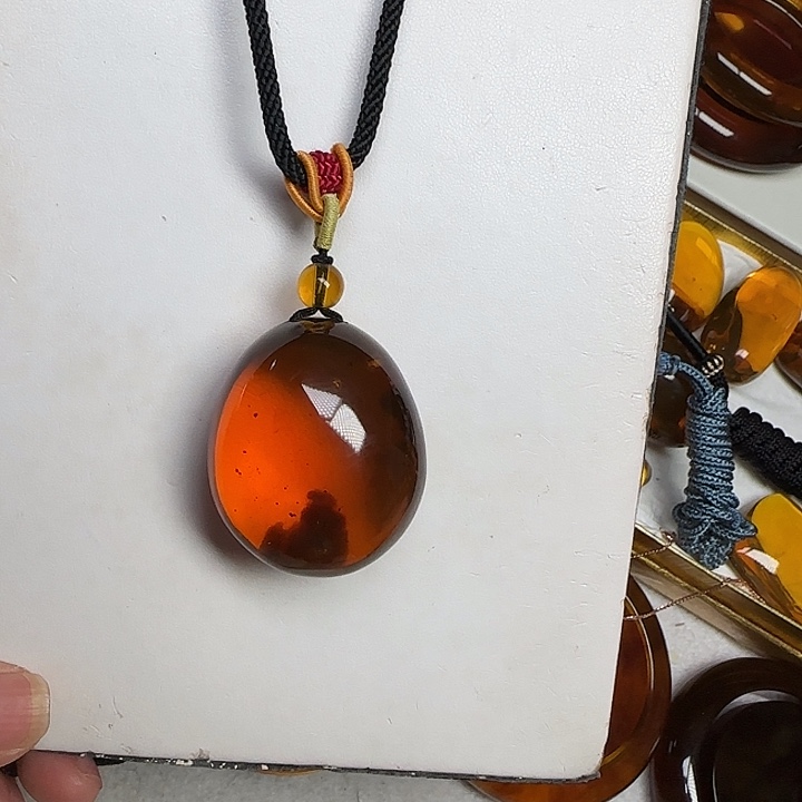 琥珀颈饰未镶嵌天然缅甸琥珀老料血红茶特色吊坠28克