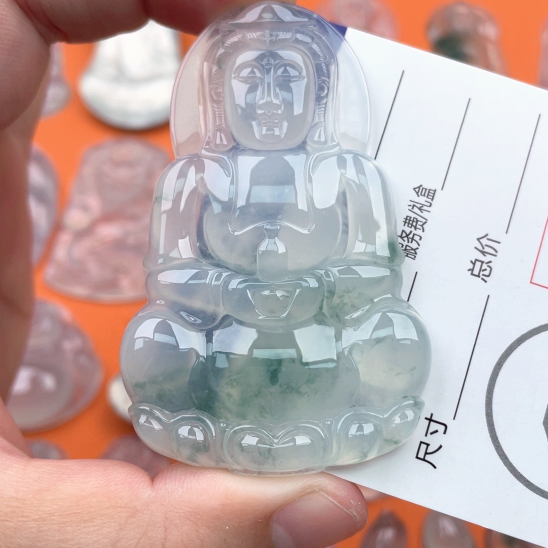 翡翠颈饰未镶嵌71/44.3/6.5