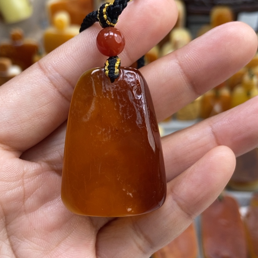 【闪购商品】琥珀颈饰未镶嵌