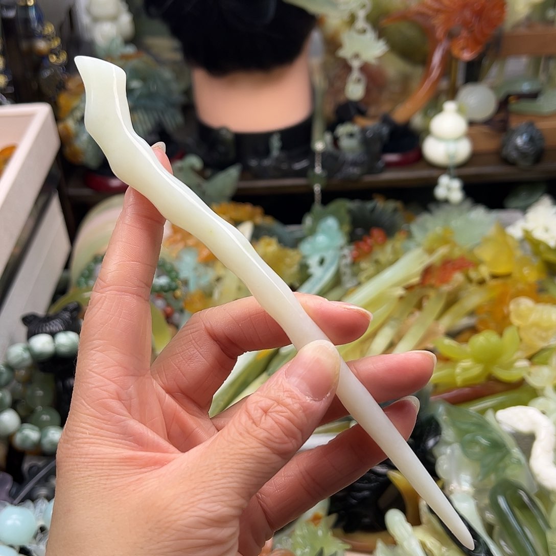 蛇纹石玉发簪未镶嵌