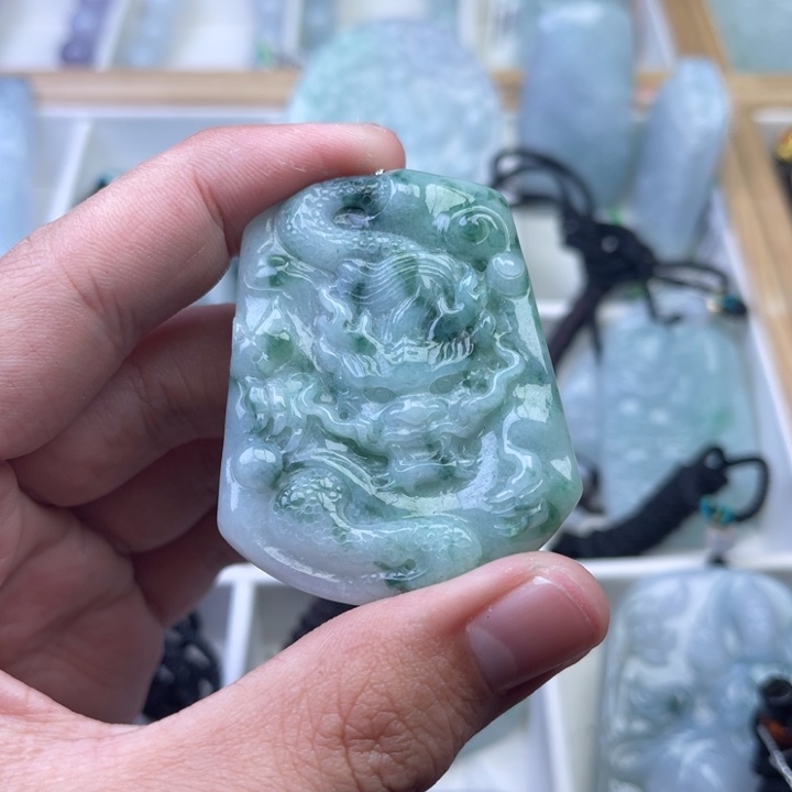 颈饰未镶嵌翡翠045