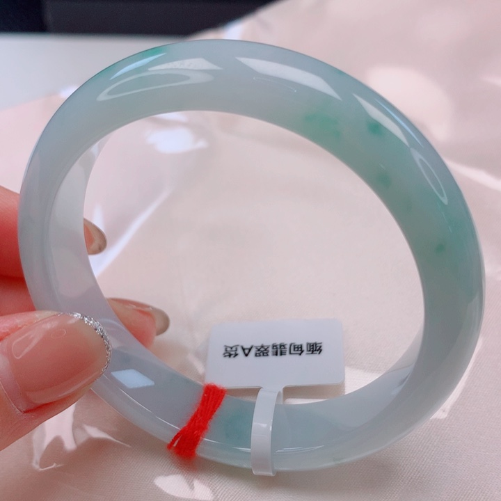 翡翠未镶嵌手镯55圈口