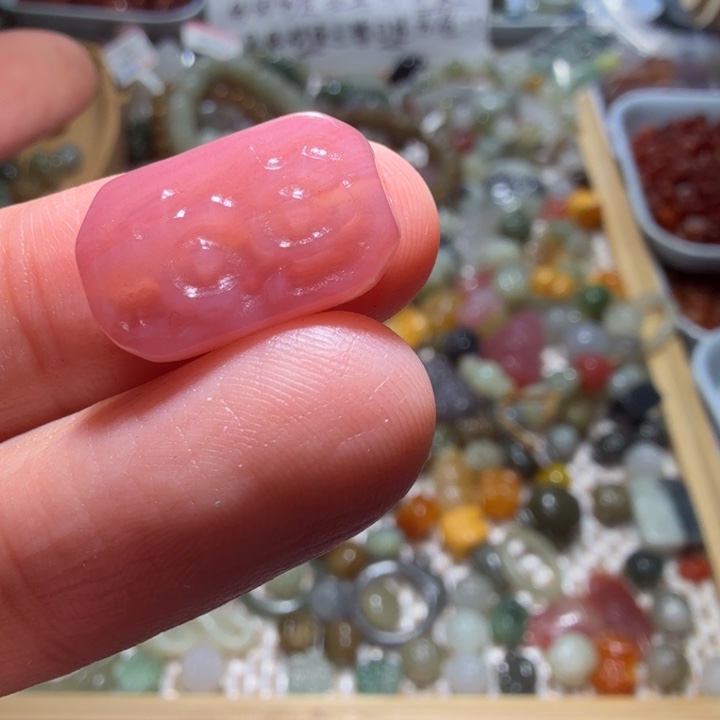 和田玉未镶嵌珠宝半成品