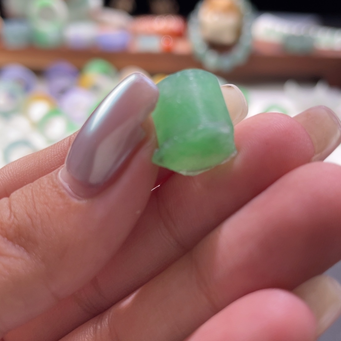 定制翡翠未镶嵌翡翠