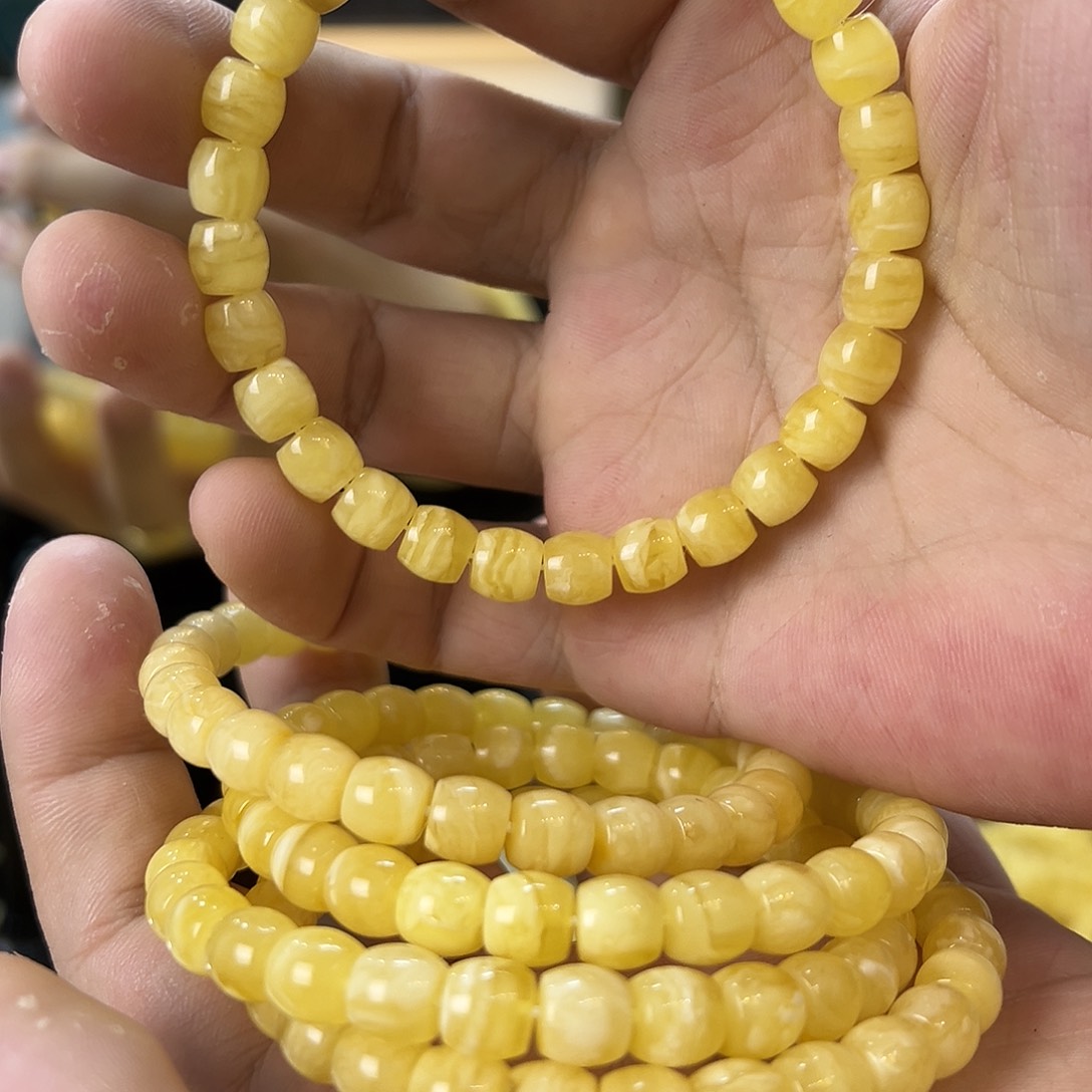 琥珀珠宝奇石未镶嵌多样性发其一