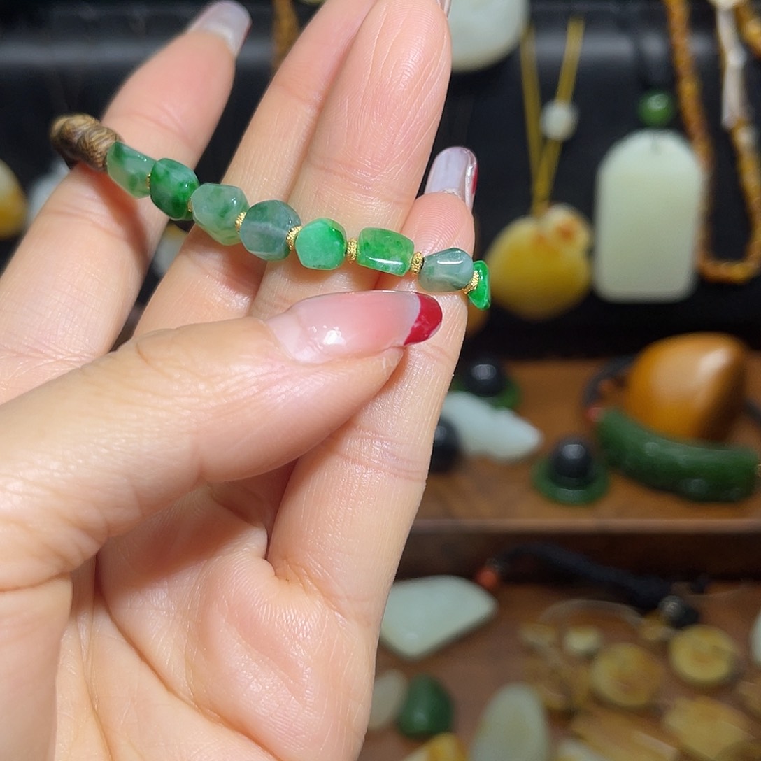 和田玉颈饰未镶嵌桐*