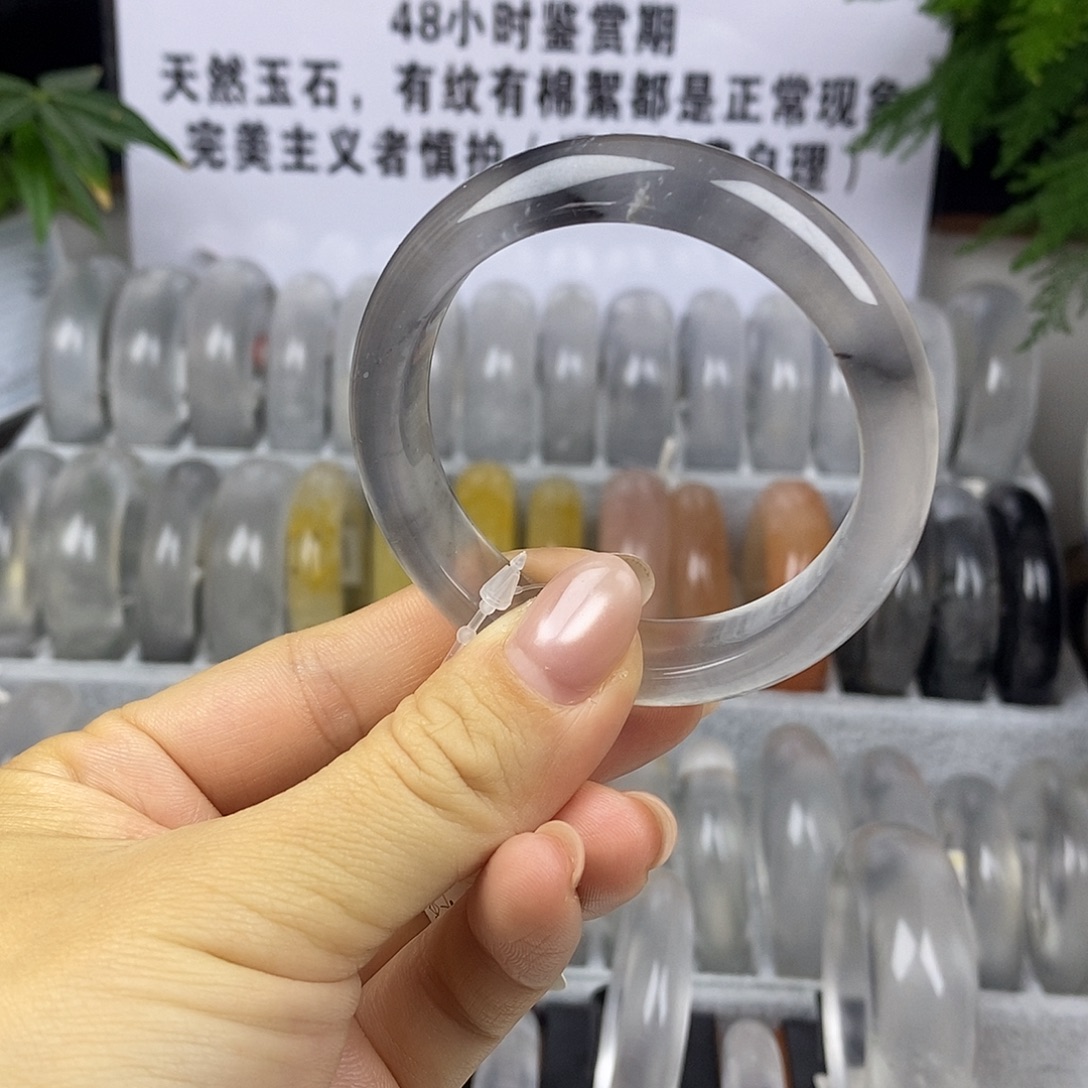 石英质玉未镶嵌手镯50.6兵头乌鸡黑钢1833