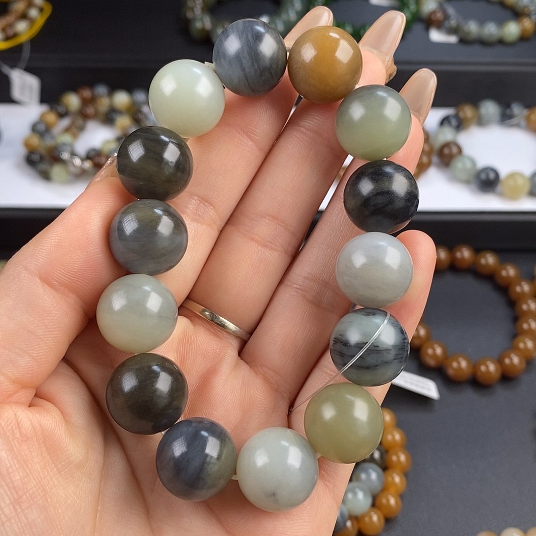 和田玉手串未镶嵌