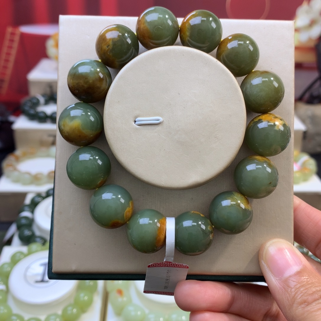 和田玉未镶嵌手链