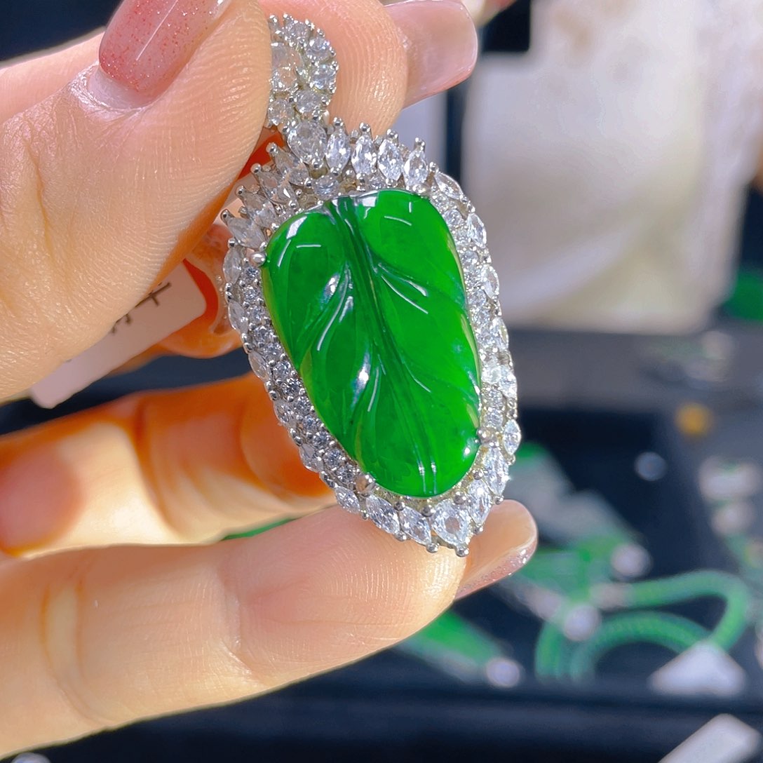 翡翠银S925镶嵌颈饰天然