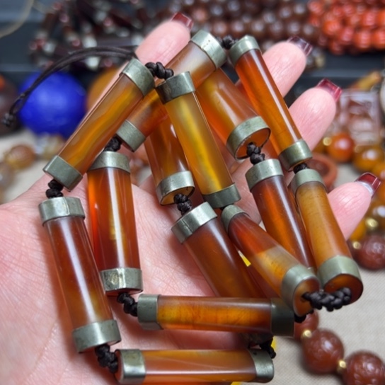 玛瑙/玉髓颈饰未镶嵌