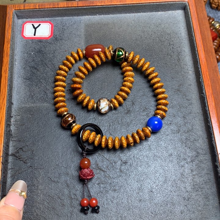 星月菩提吊坠菩提