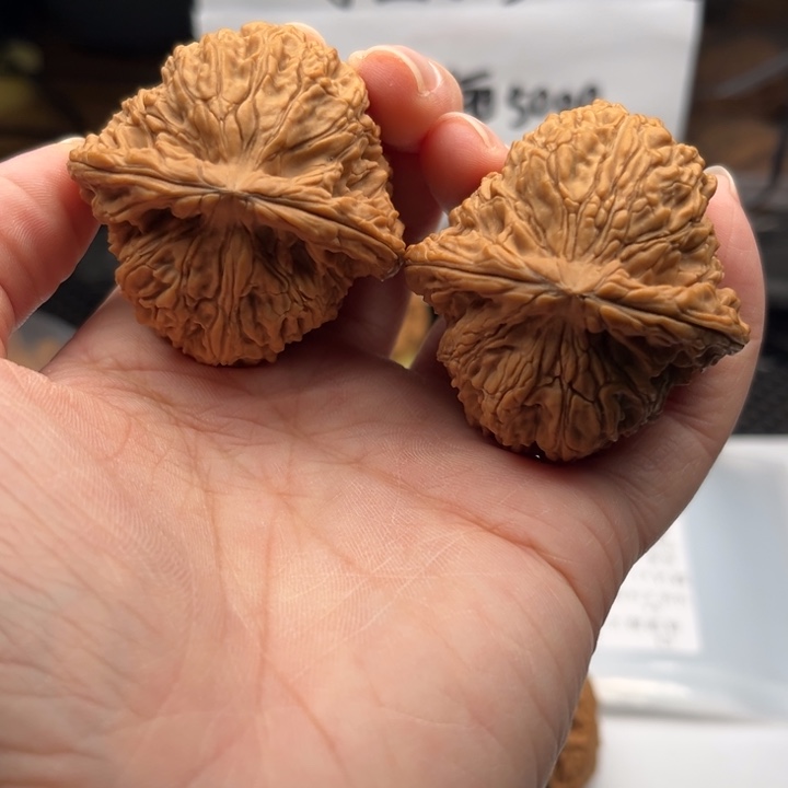 吊坠文玩核桃南疆44