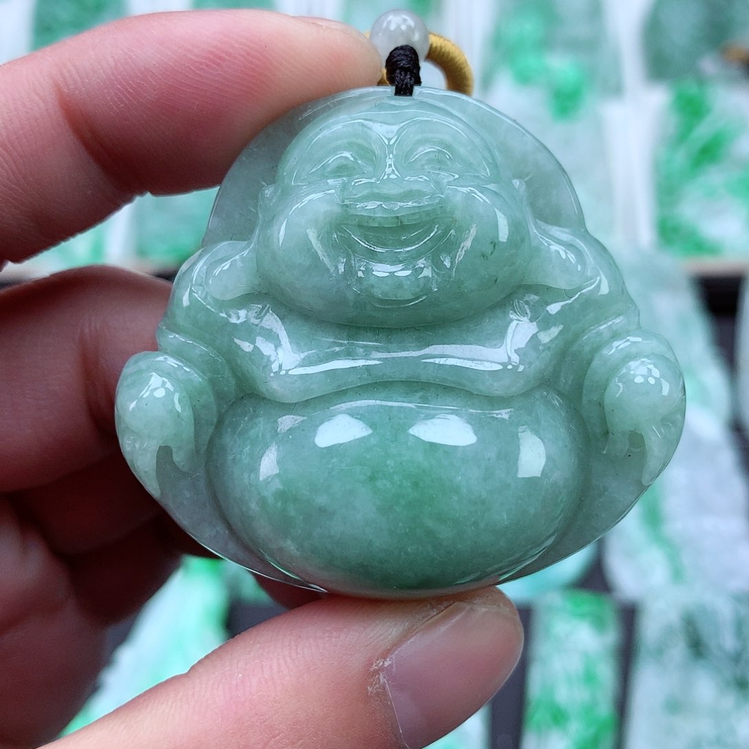 翡翠颈饰未镶嵌翡翠吊坠