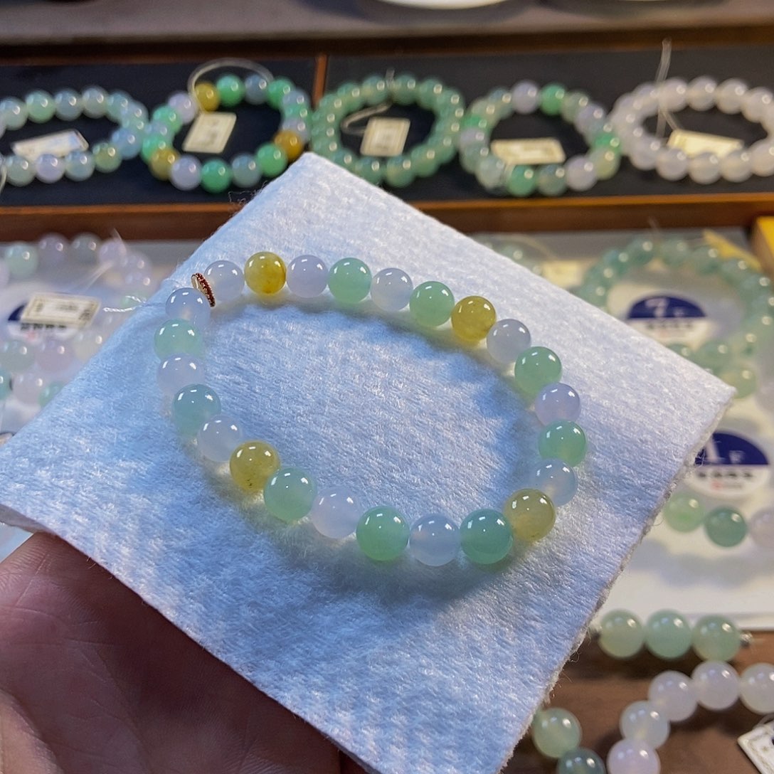 定制翡翠未镶嵌翡翠手串卡7+