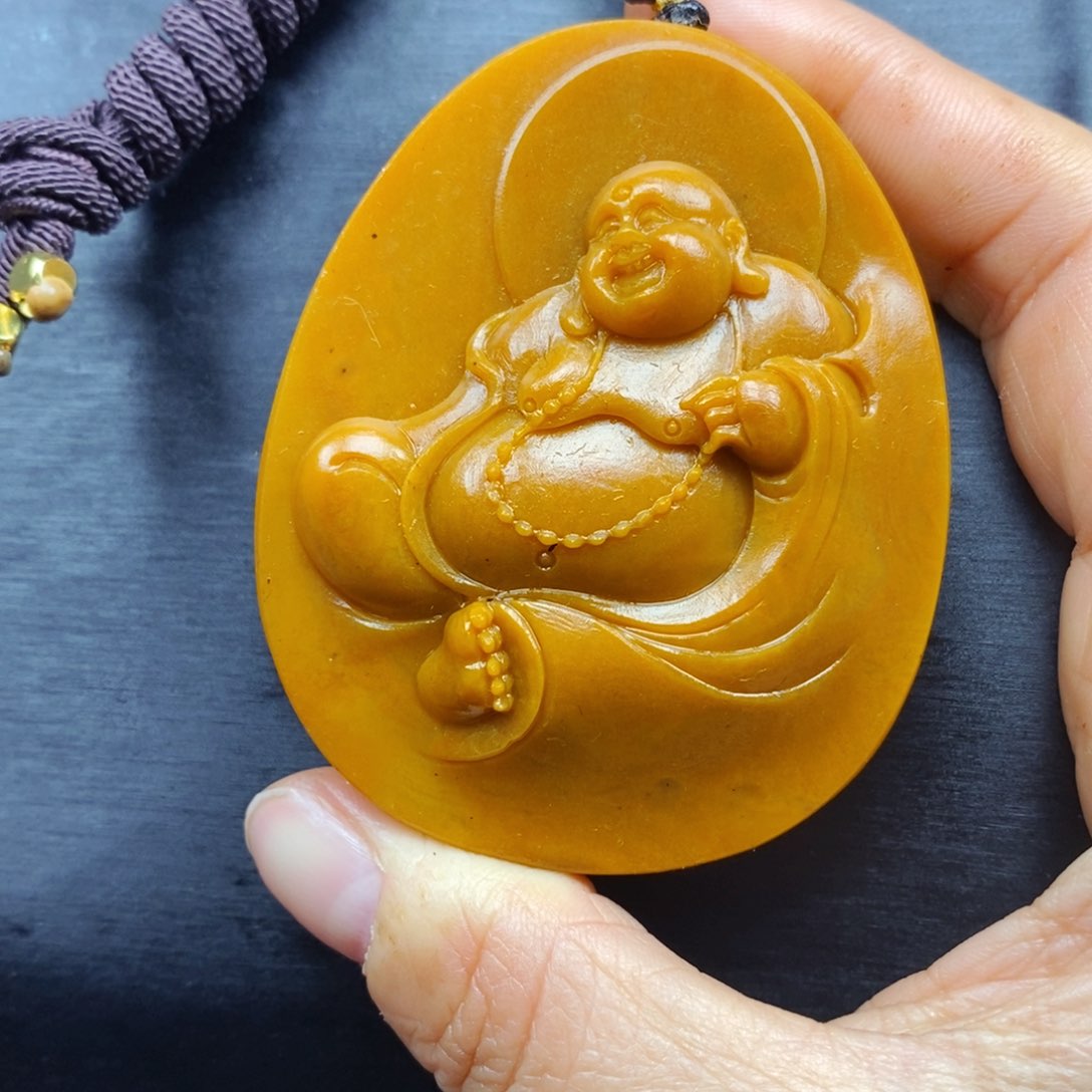 石英质玉（黄龙玉）颈饰未镶嵌