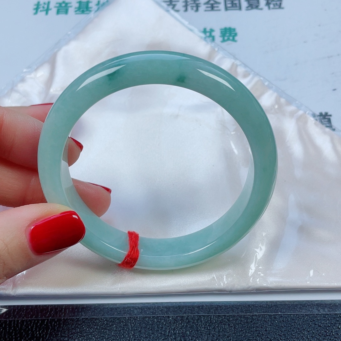 翡翠未镶嵌手镯圈口61.8宽12.8厚8.6