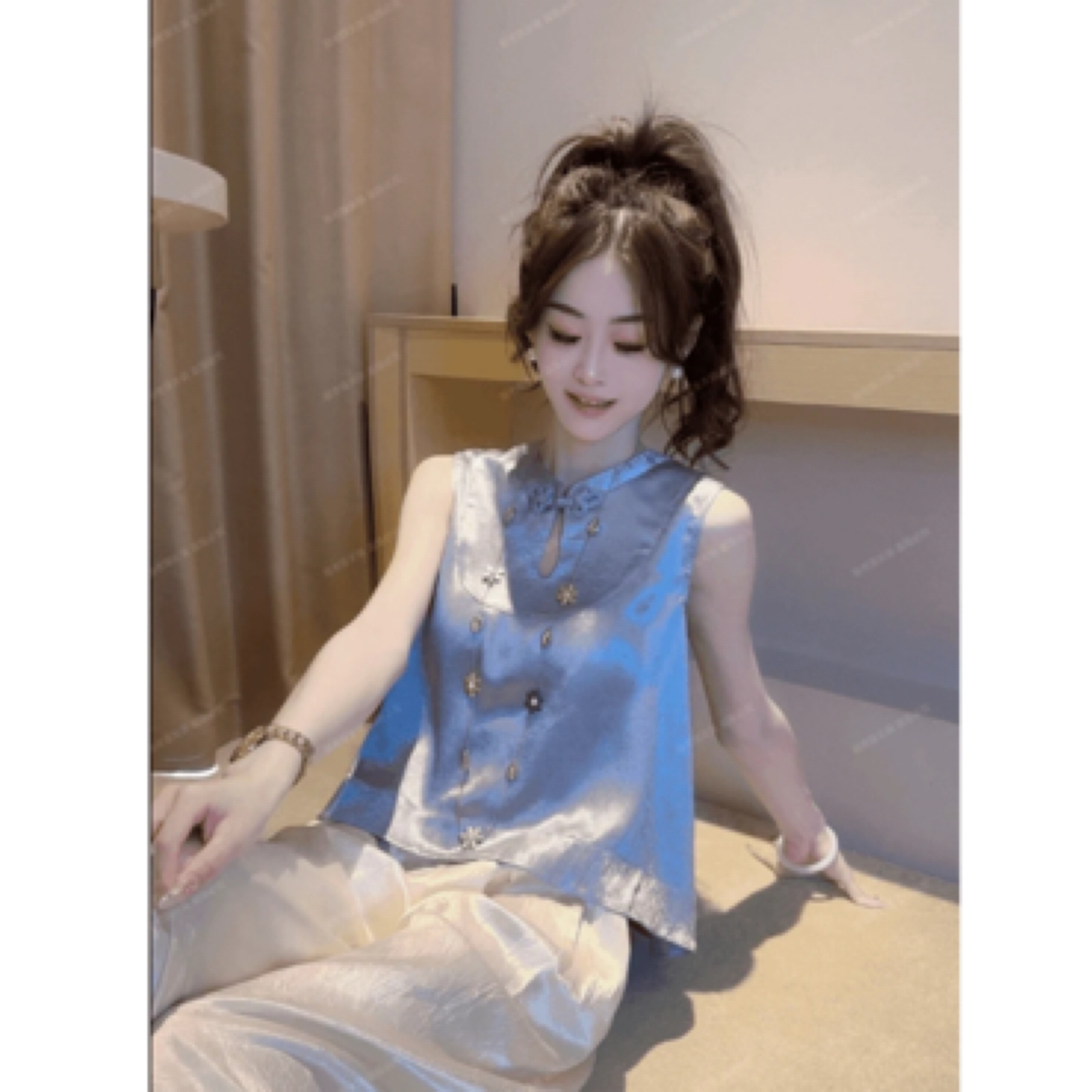 806-（现货+运费补贴）新中式国风女装高级感轻奢色薄款无袖