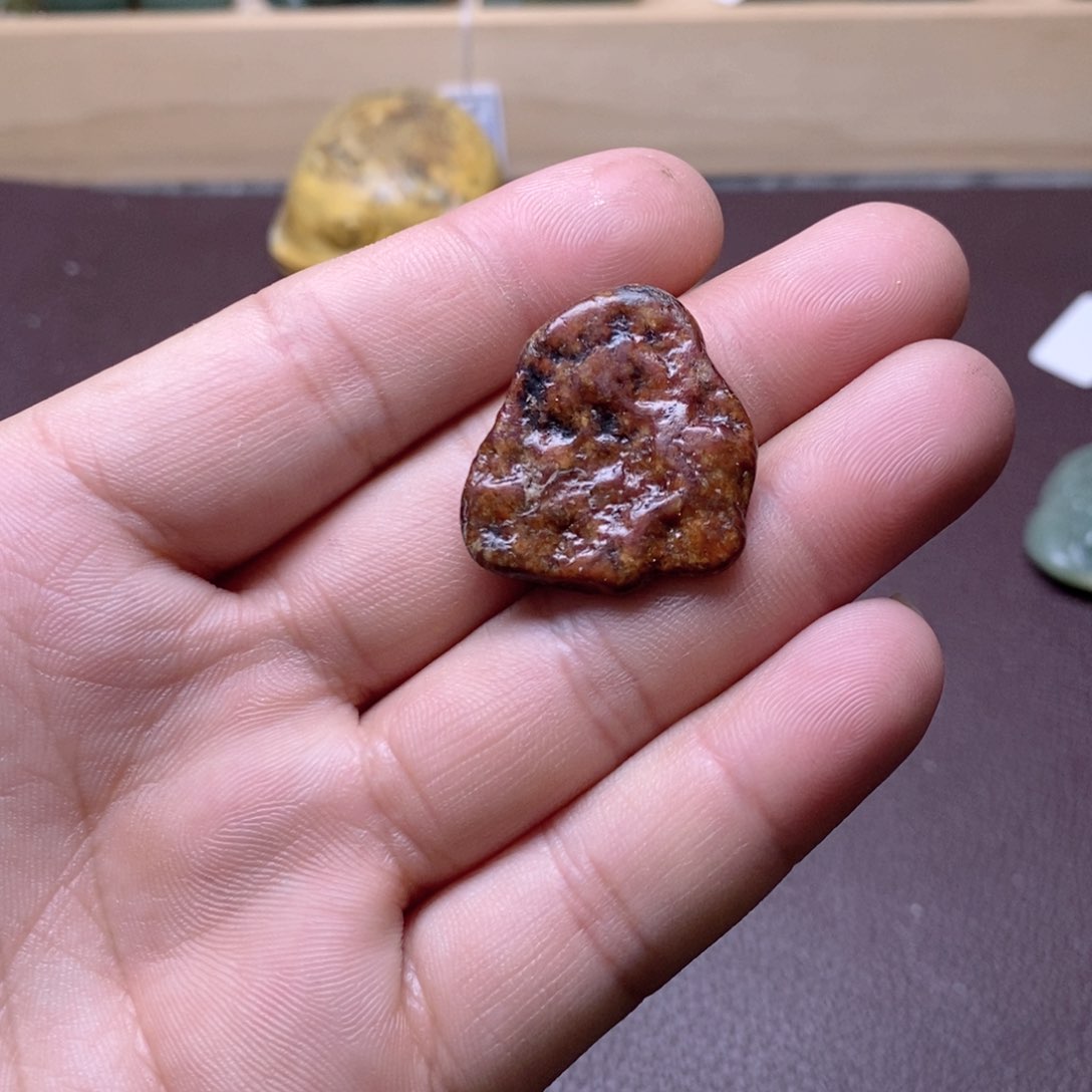 岫岩河磨玉（透闪石质玉）挂件未镶嵌