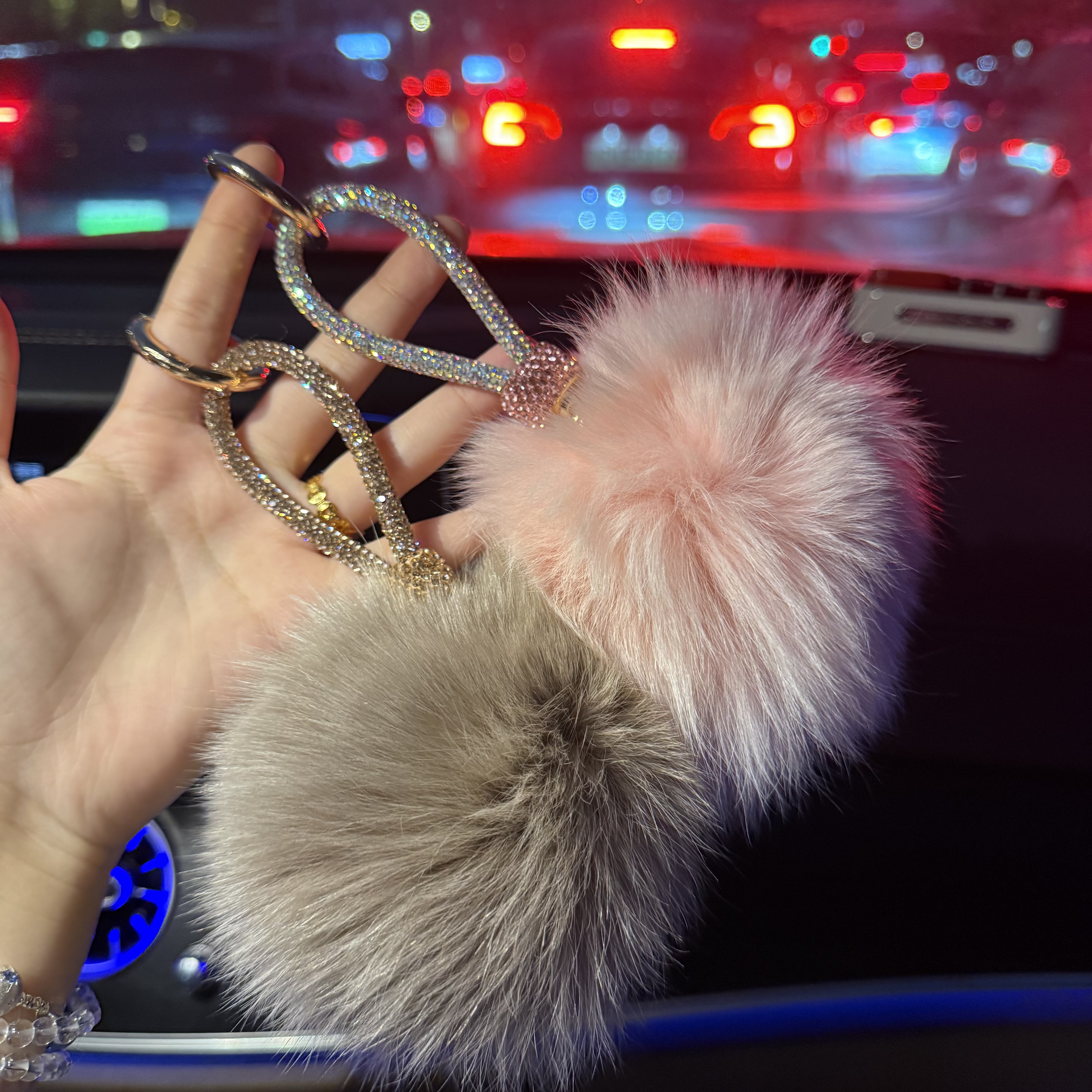 2264 超推荐！秋冬上新毛绒绒时尚包包钥匙挂件