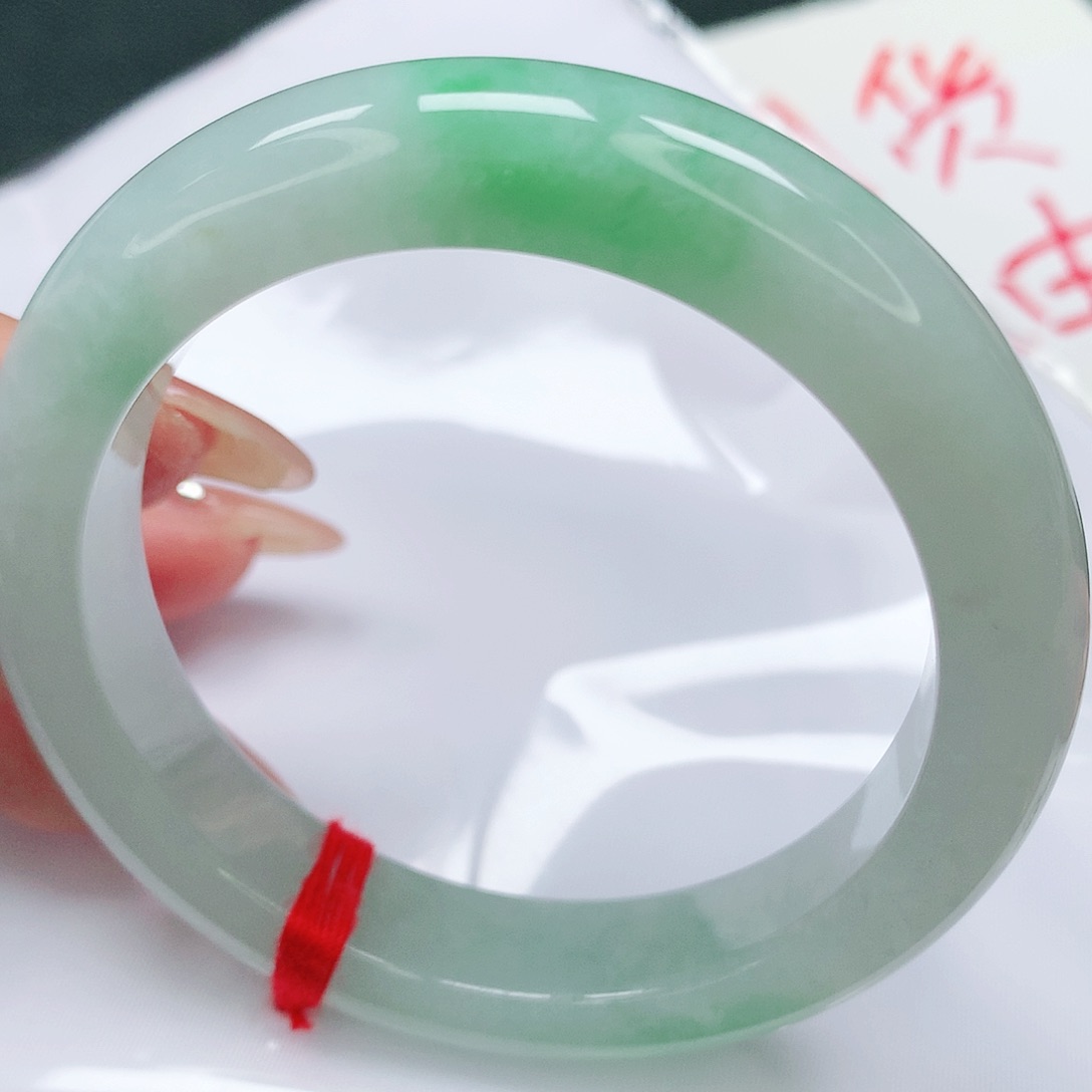 未镶嵌手镯翡翠有纹50