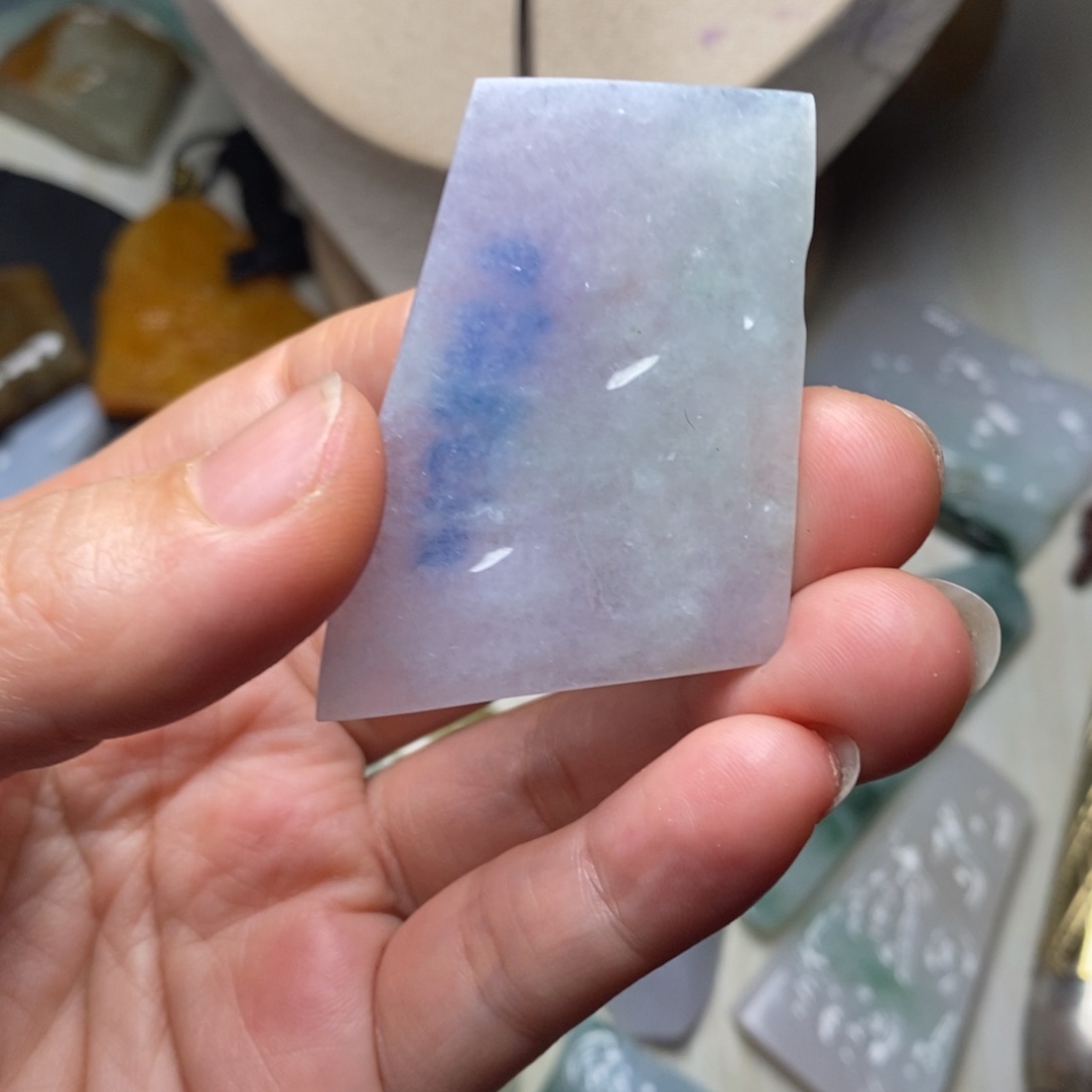 翡翠颈饰未镶嵌天然
