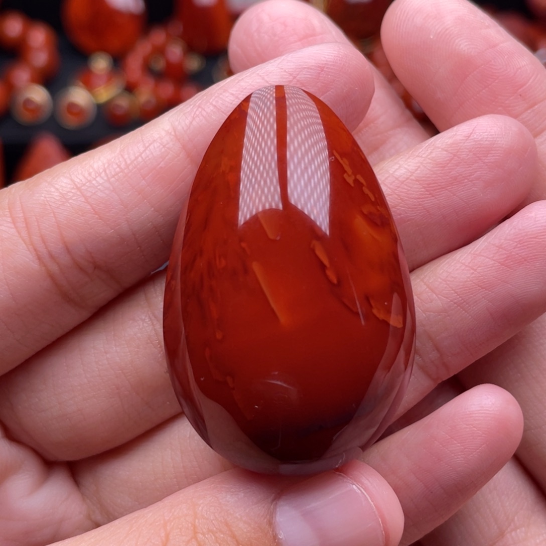 南红玛瑙未镶嵌珠宝奇石水滴吊坠