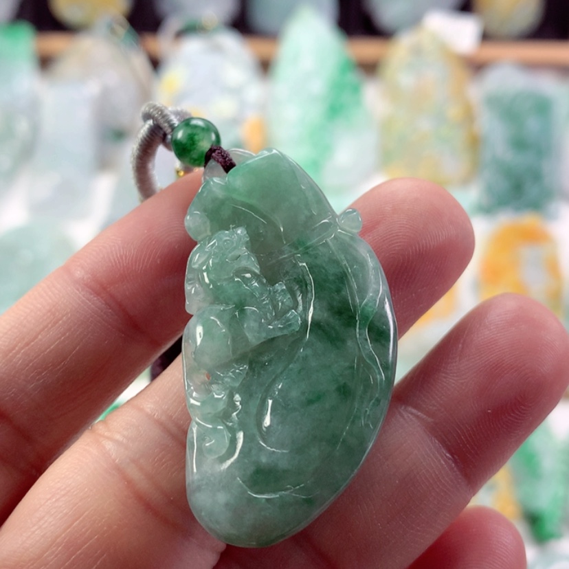 【闪购商品】翡翠吊坠(不含链)未镶嵌