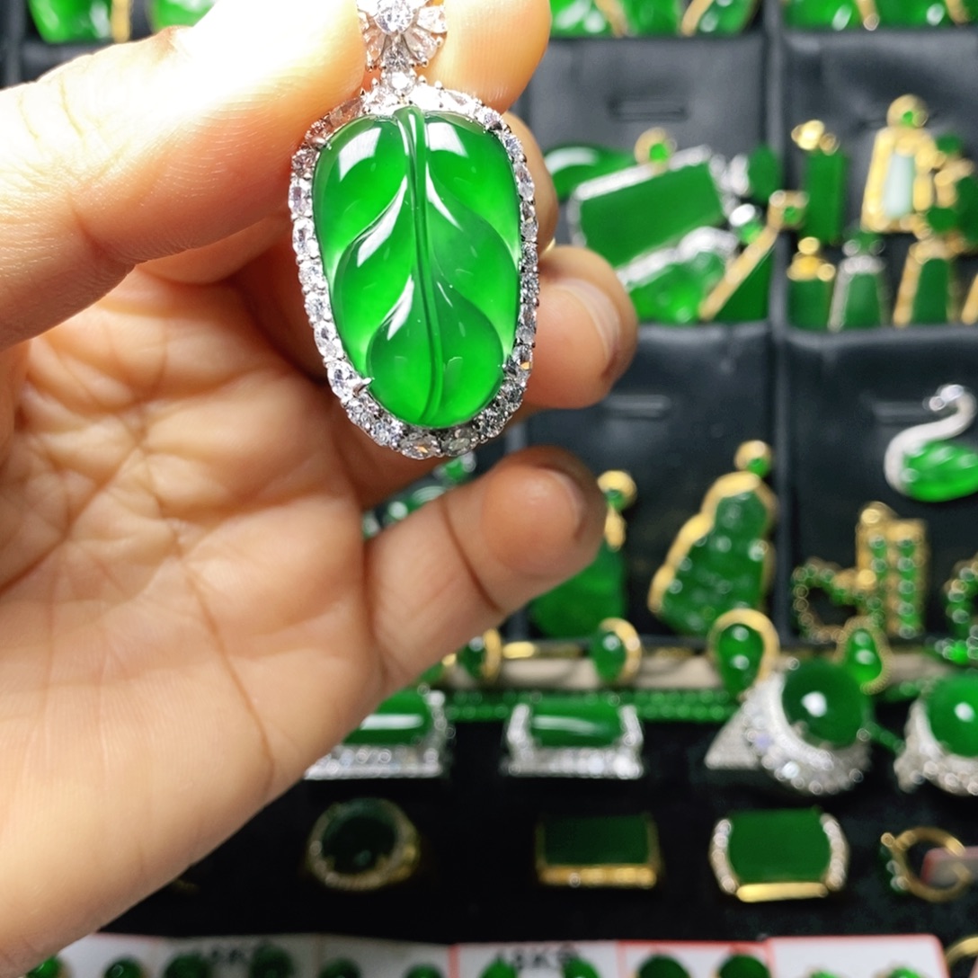 萍***萍翡翠银S925镶嵌挂件