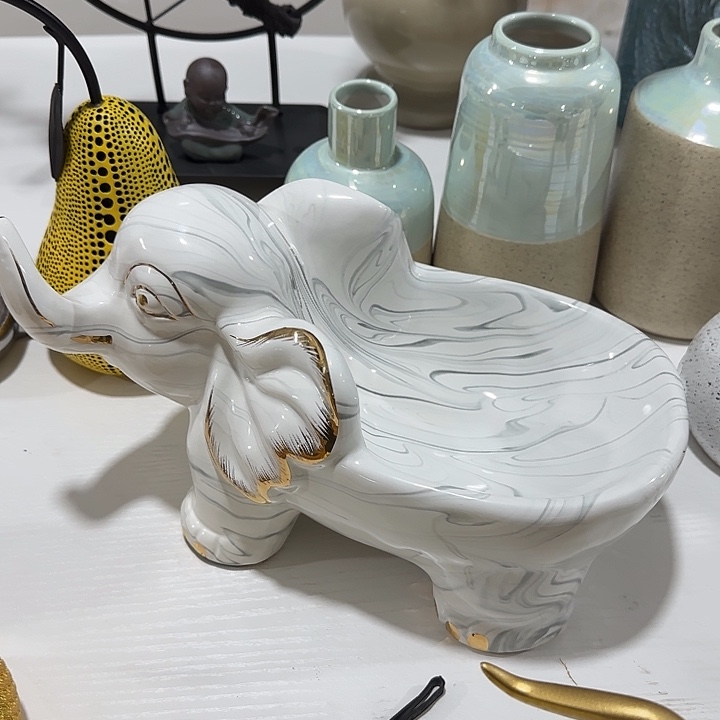 陶瓷白色大象收纳