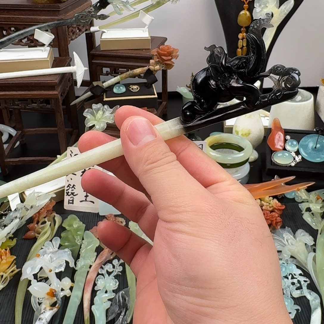 蛇纹石玉未镶嵌发饰