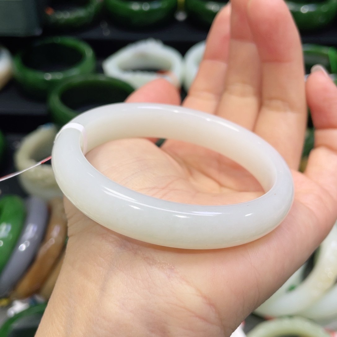 未镶嵌手镯和田玉76