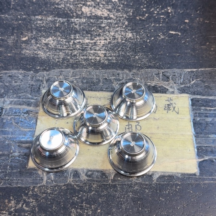 瓷片有划痕……哈哈哈哈哈哈