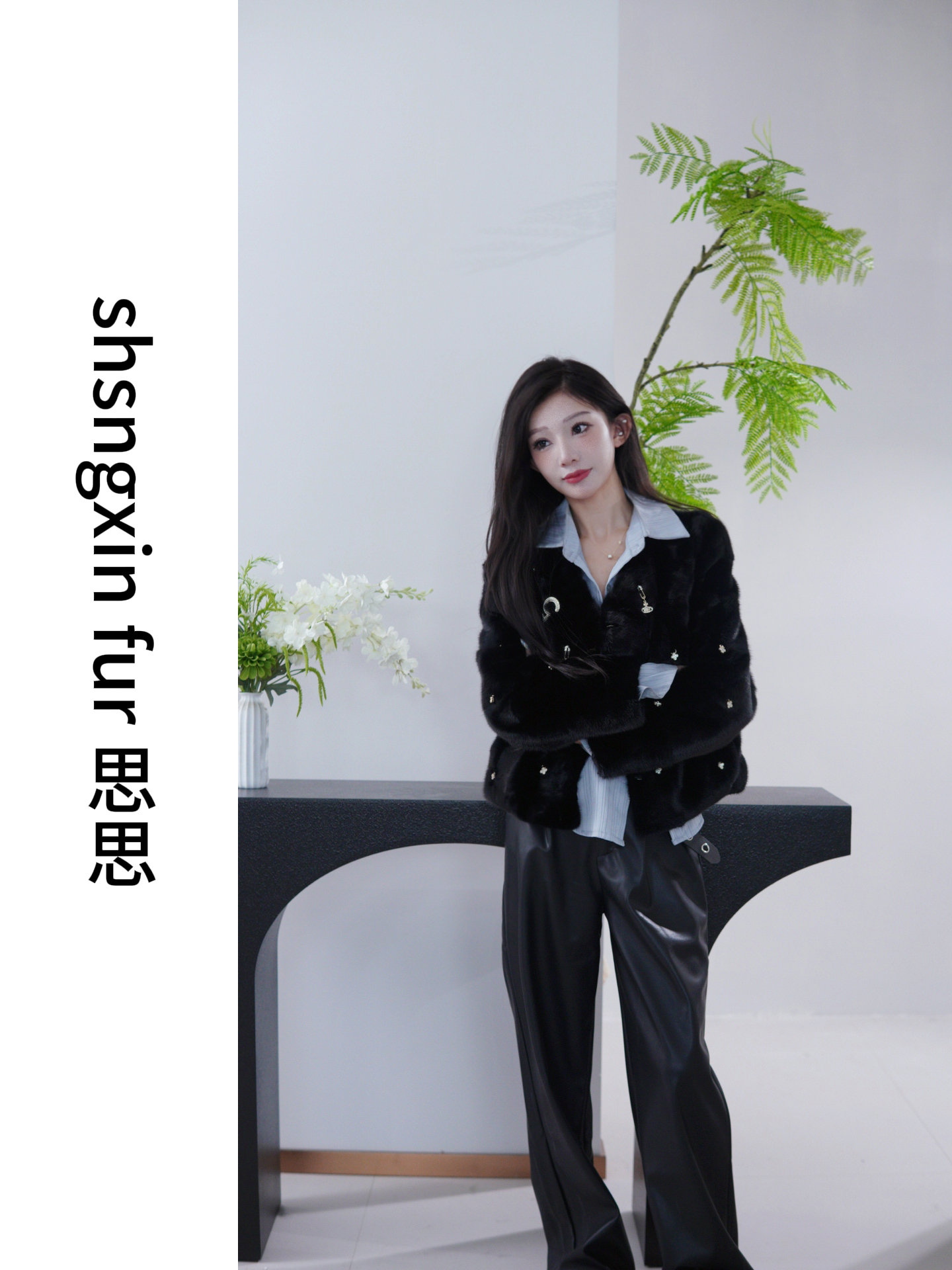 思思2025新款水貂毛高级V领甜美短款皮草外套水貂