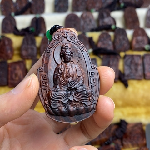 黄花梨/降香黄檀吊坠长**风工艺品