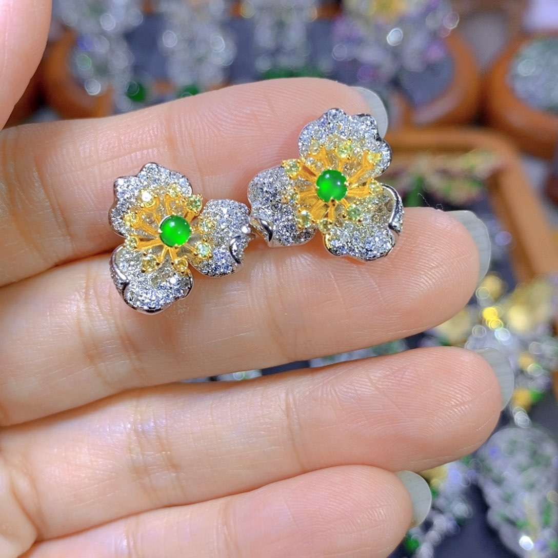 翡翠颈饰银S925镶嵌天然翡翠