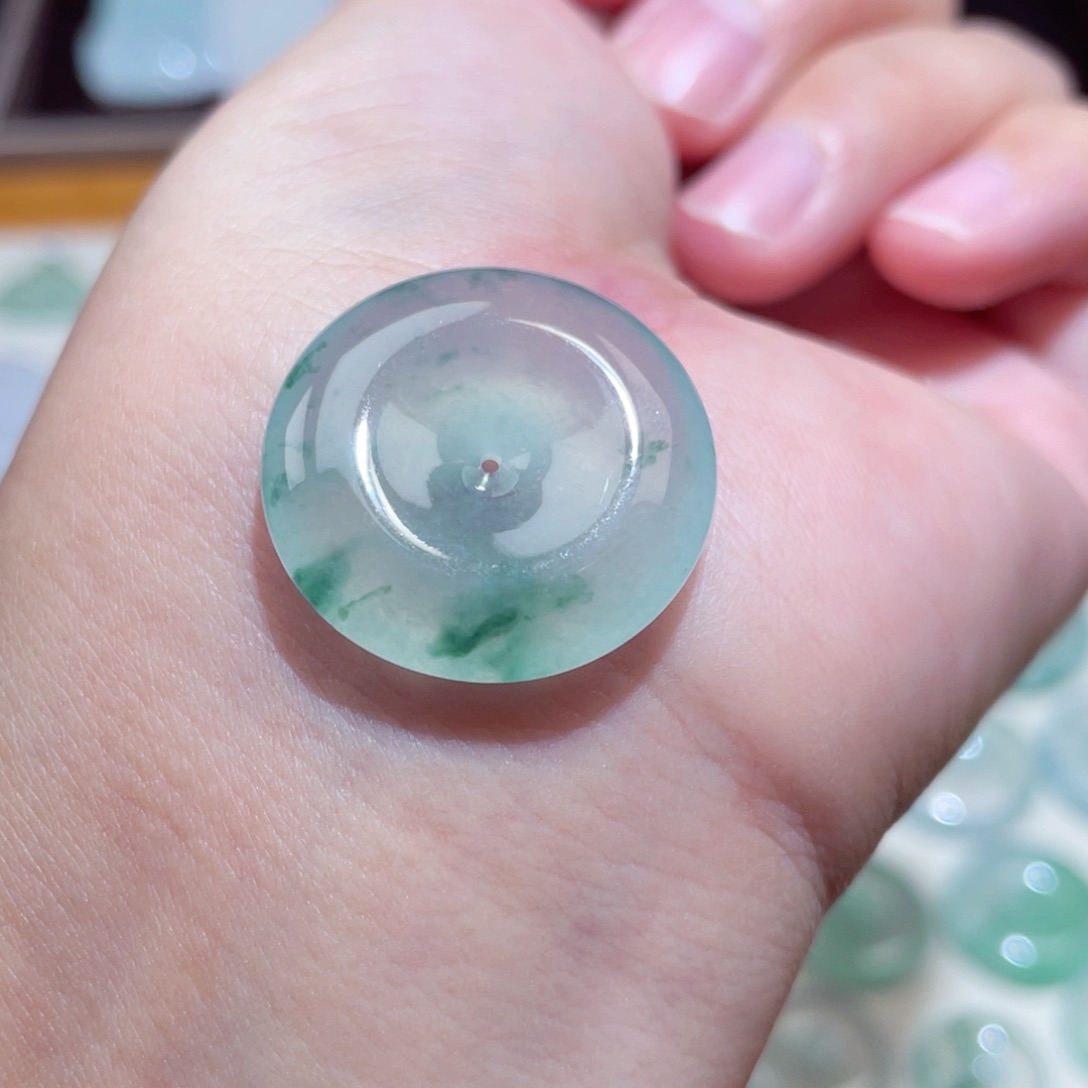 颈饰未镶嵌翡翠扣子