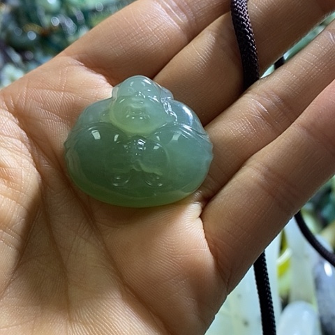 岫玉颈饰未镶嵌挂件