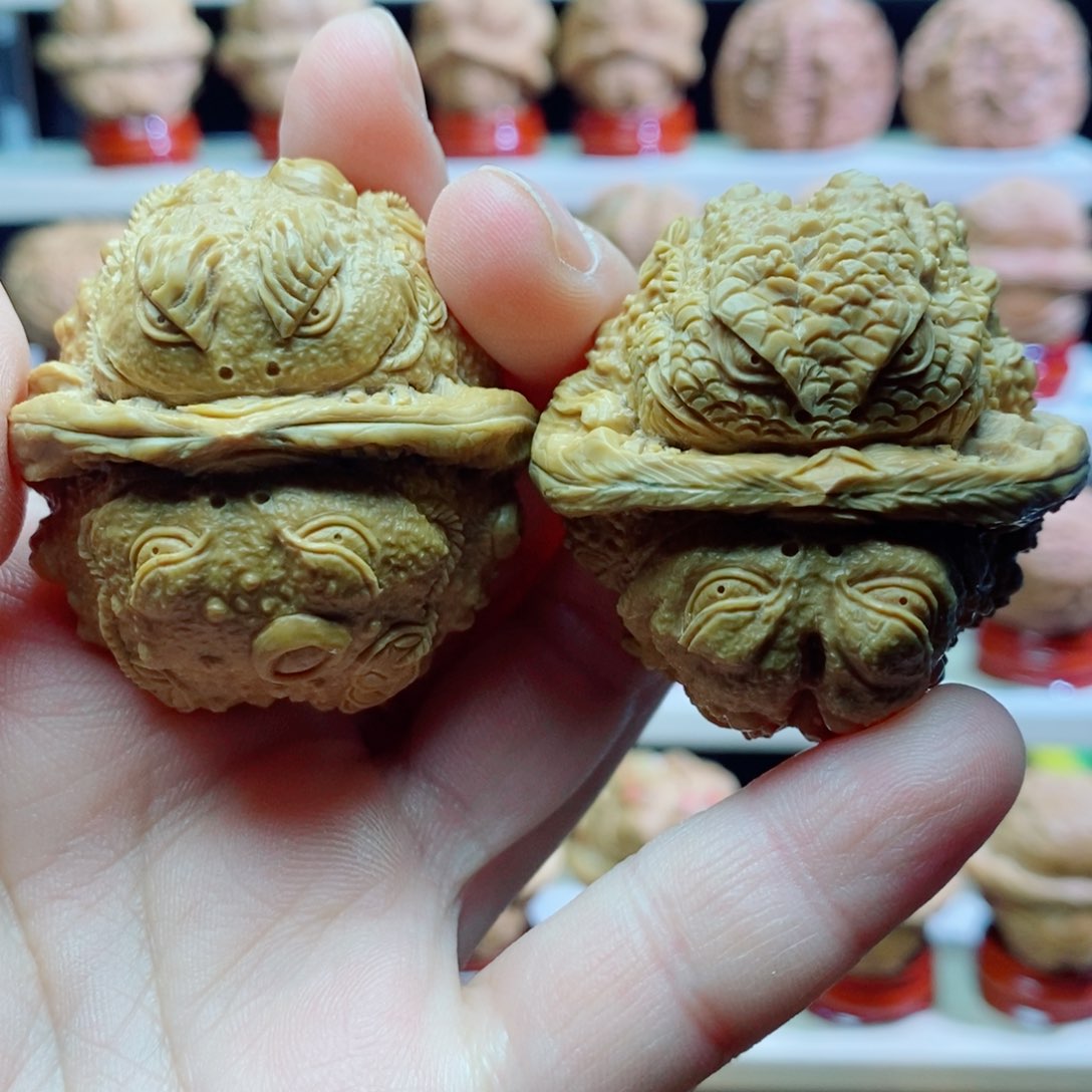 核桃把件念*42双面金蟾