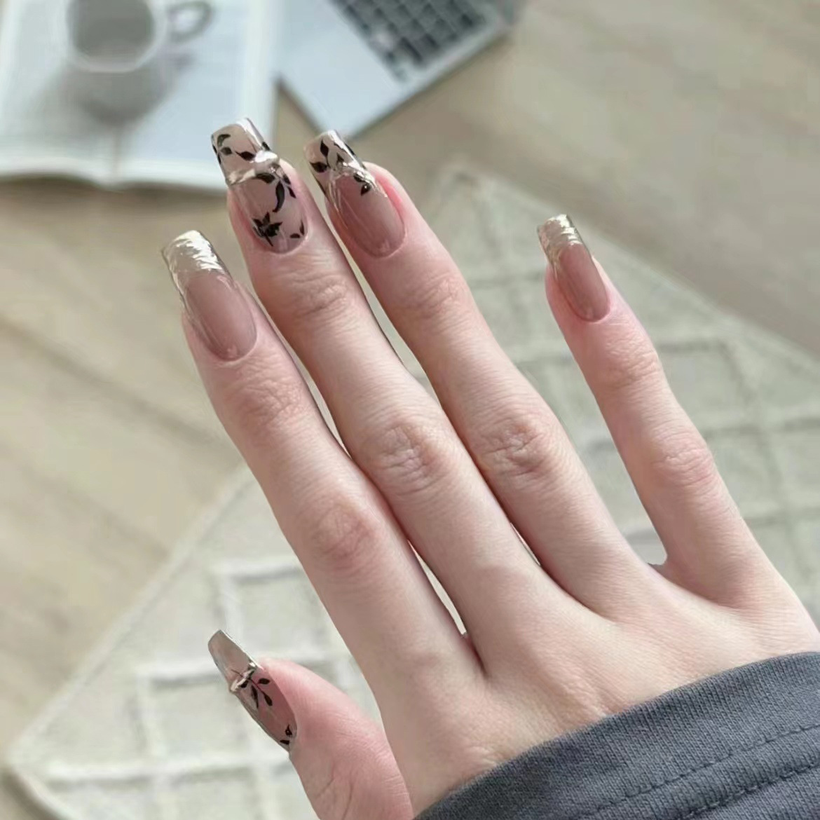 【午后戈壁】DR穿戴甲轻奢风温柔气质裸色香槟魔镜法式树叶甲片