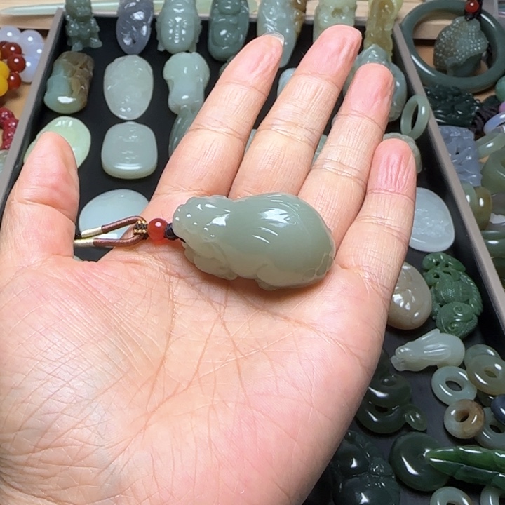 和田玉挂件未镶嵌