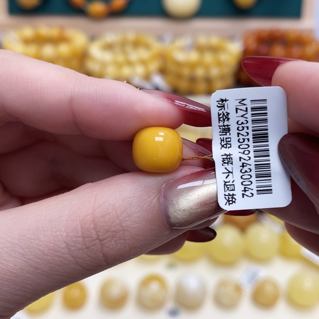 蜜蜡未镶嵌珠宝奇石注****10.6*9.3mm老型