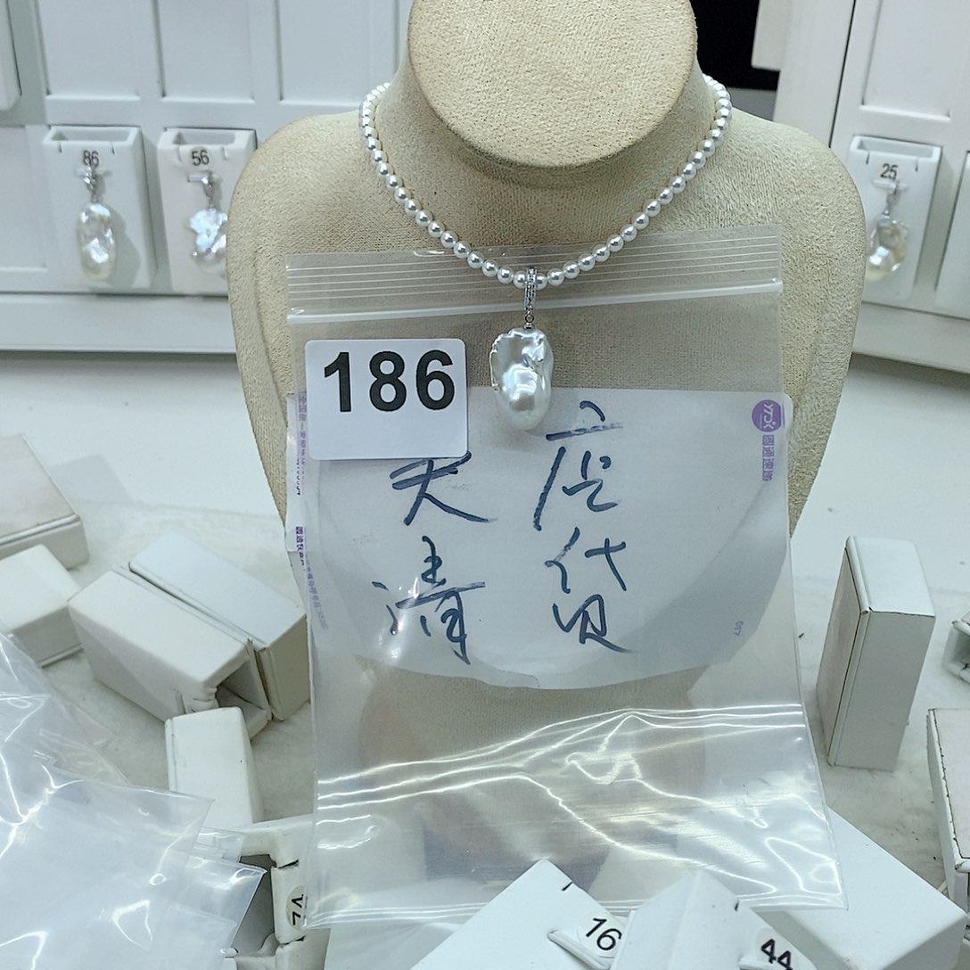 淡水珍珠颈饰合金