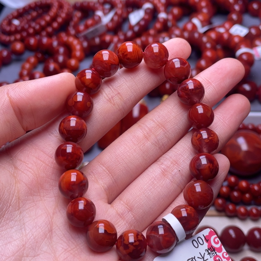 肖***飞南红玛瑙未镶嵌其他10mm顶品瓦西牛血红火焰手串