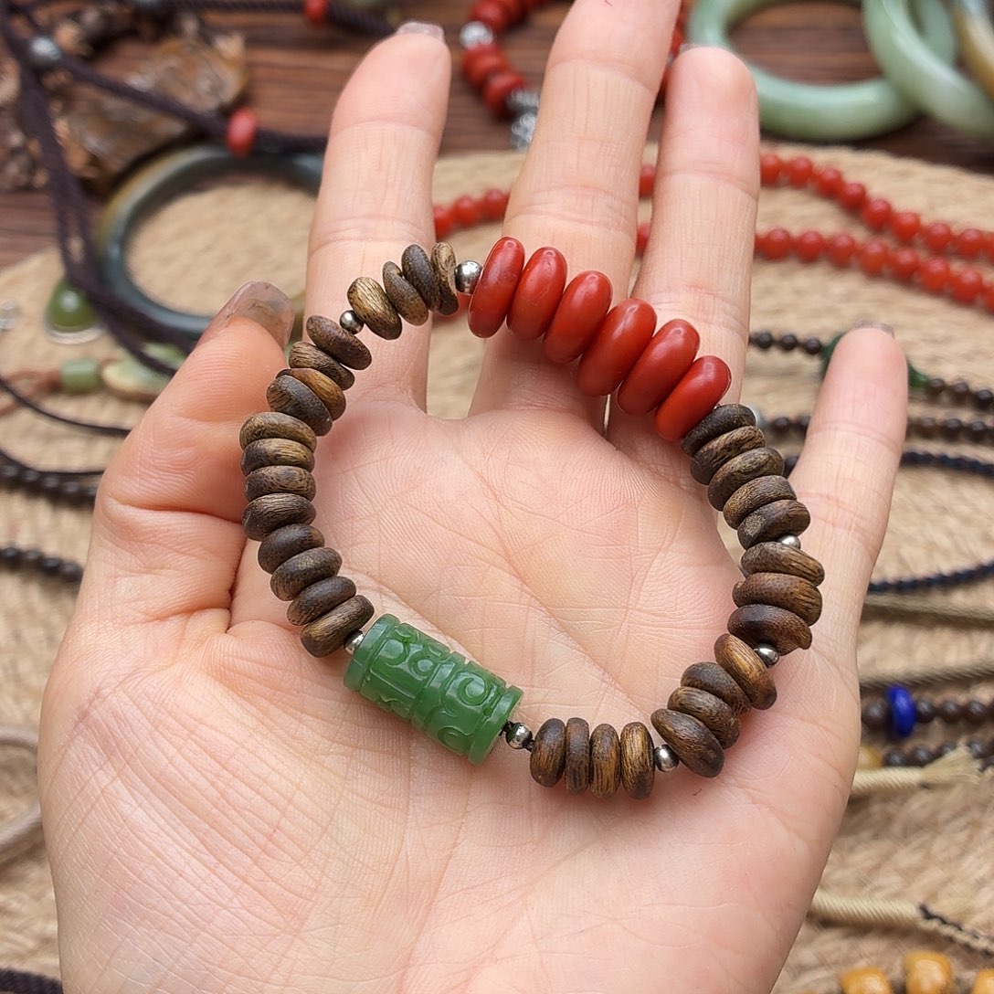 程***克南红玛瑙未镶嵌手链