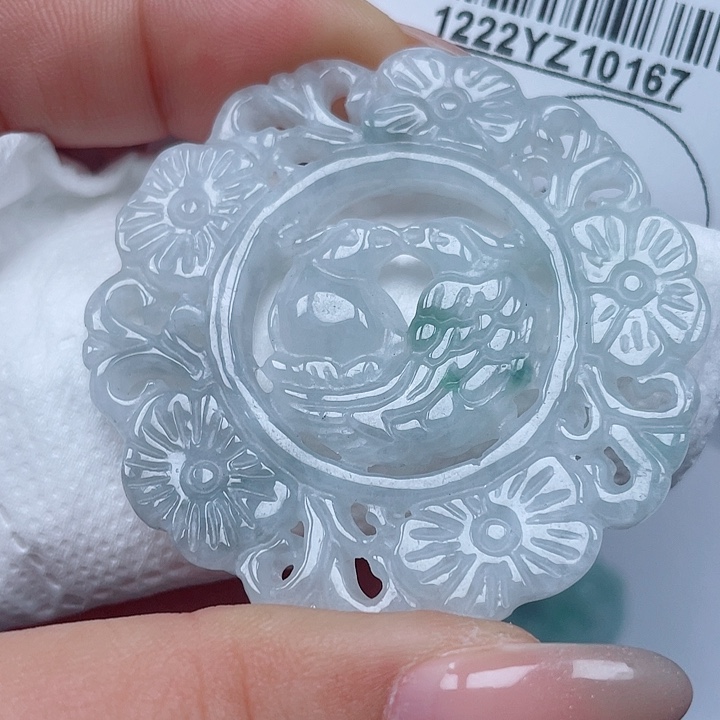 吊坠(不含链)未镶嵌翡翠